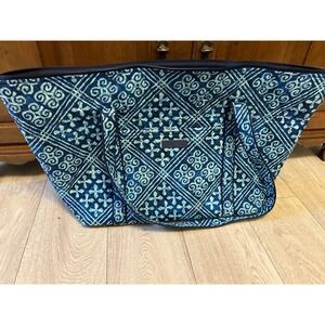 Vera Bradley large tote